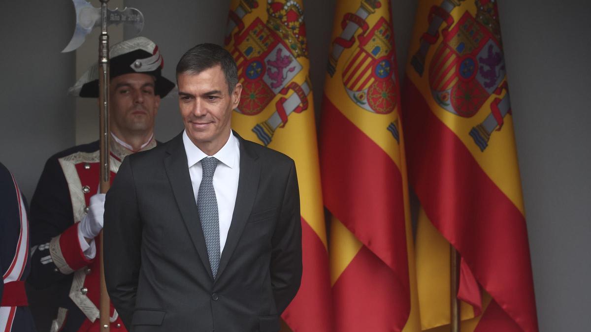 Fuerzas Armadas | Sánchez reivindica el papel de los militares: representais lo mejor del servicio público