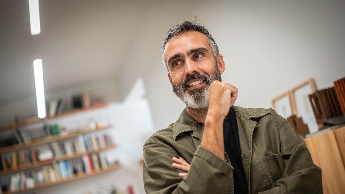 Alejandro Beautell, arquitecto que diseña el espacio celebrativo del puerto de Santa Cruz de Tenerife, donde el papa cerrará su visita a España.