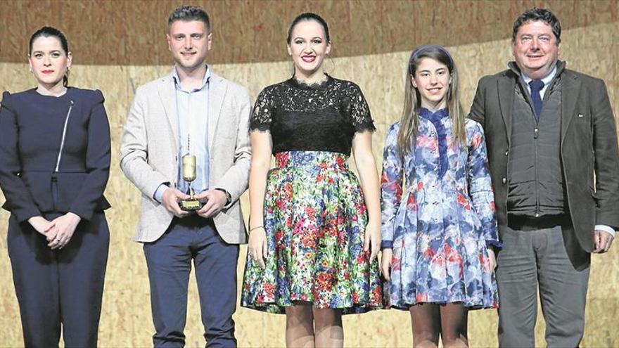 Peñarroja se alza con el premio a la mejor mascletà de la Magdalena