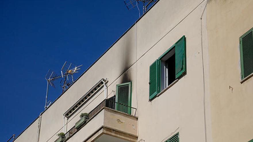 Un anciano de 89 años fallece tras quemarse en un incendio en Palma