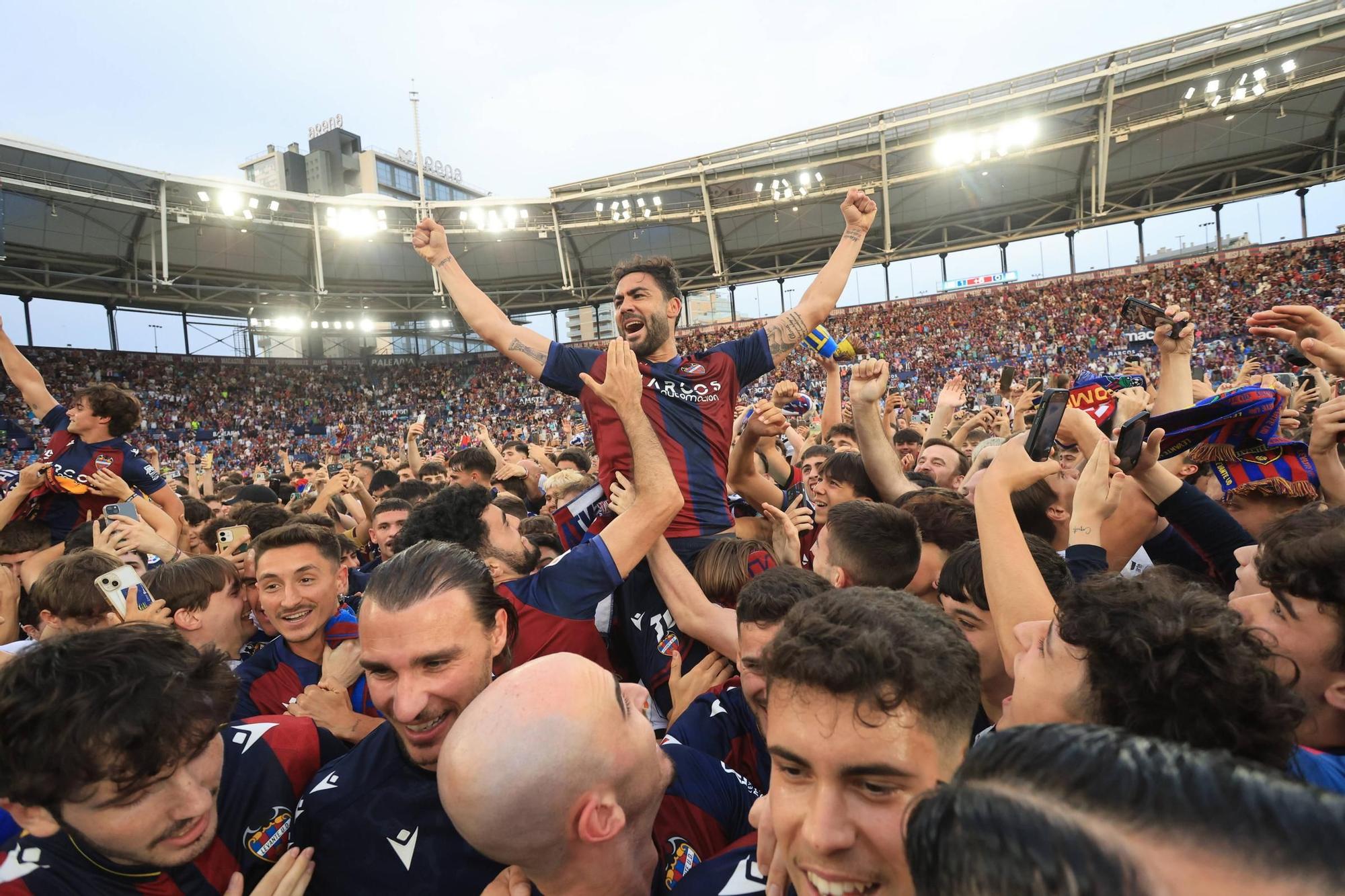 Las mejores imágenes de la celebración del Levante en el Ciutat