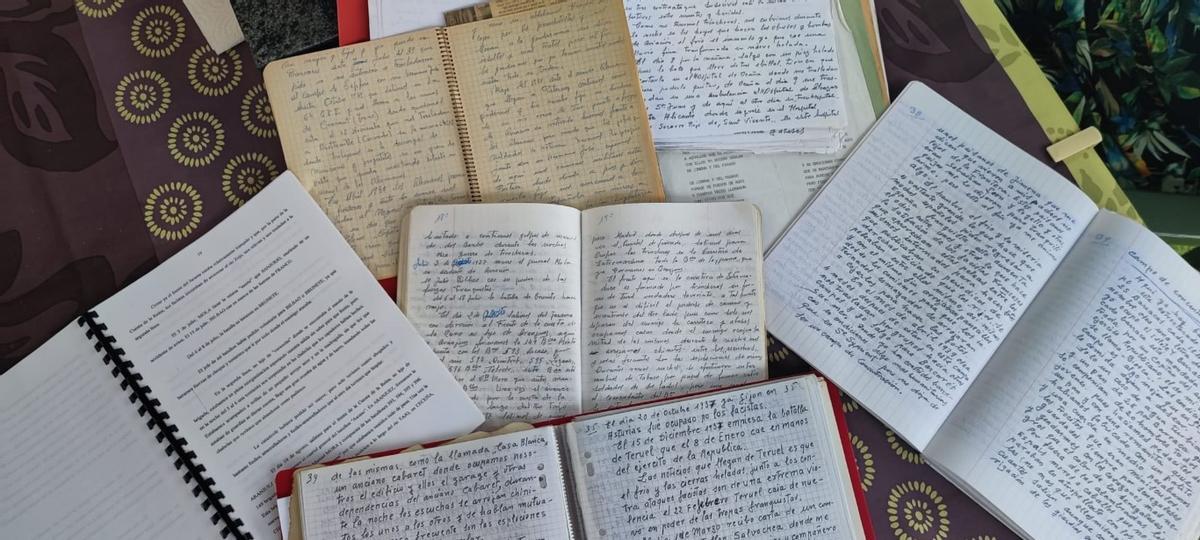 Los cuadernos manuscritos de Juan López con sus recuerdos de la Guerra Civil, el exilio francés y la II Guerra Mundial.