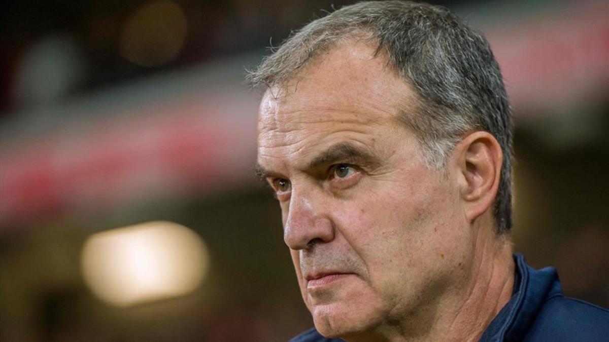 Bielsa se mantiene líder de la Championship con el Leeds