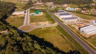 SEA adjudica tres nuevas parcelas en los parques empresariales de Cee y Catoira