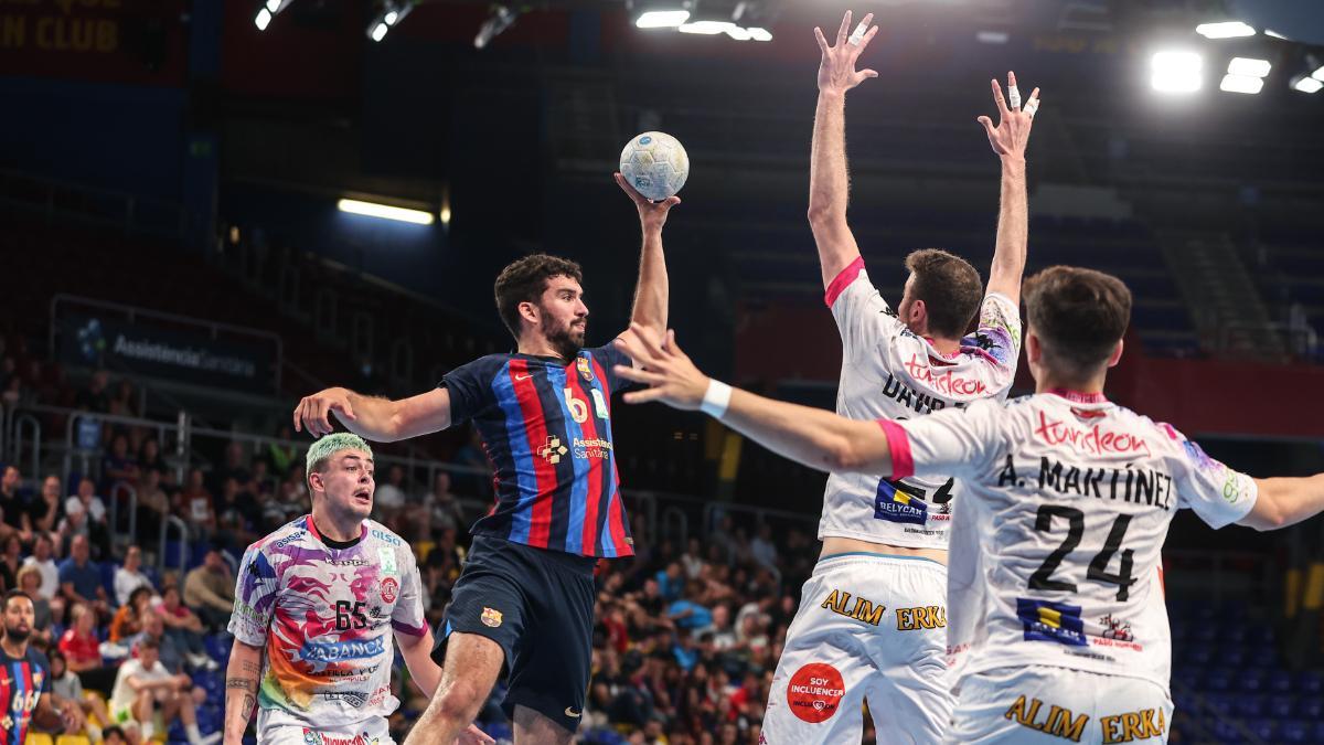 Pol Valera estuvo notable ante el Ademar