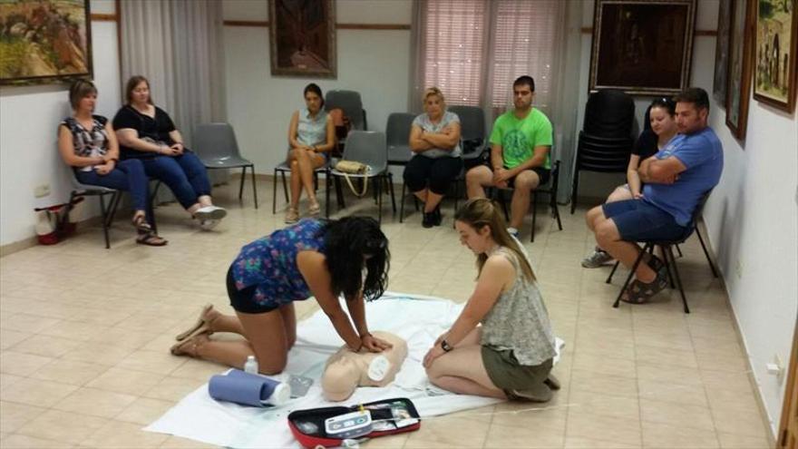 Los municipios reciben cursos sobre el manejo de desfibrilador