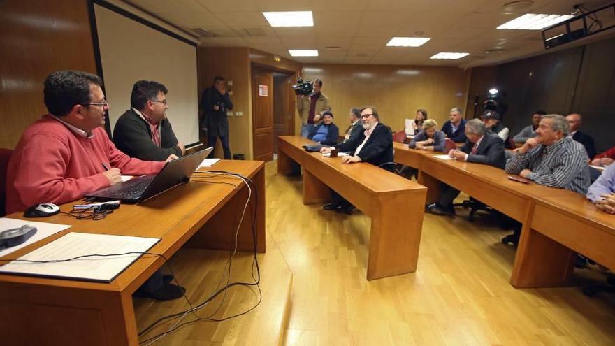 Asamblea de Asaja celebrada ayer en Palma y presidida por Joan Company.