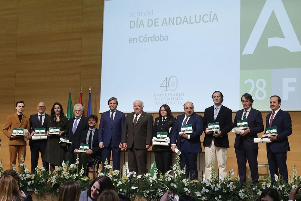 Entrega de las banderas con motivo del Día de Andalucía en Córdoba