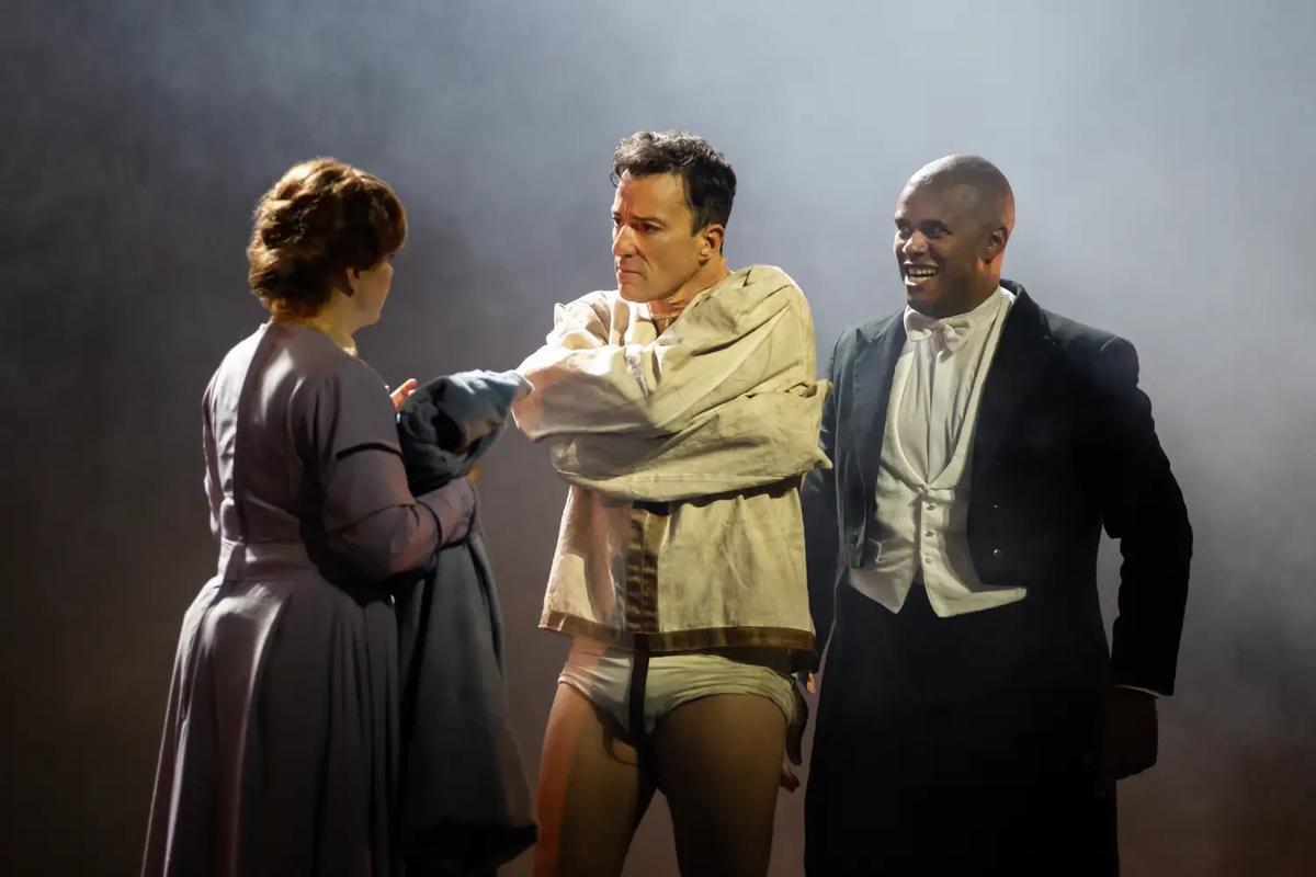 El musical de Houdini estará en el Teatro Principal hasta el 18 de octubre.