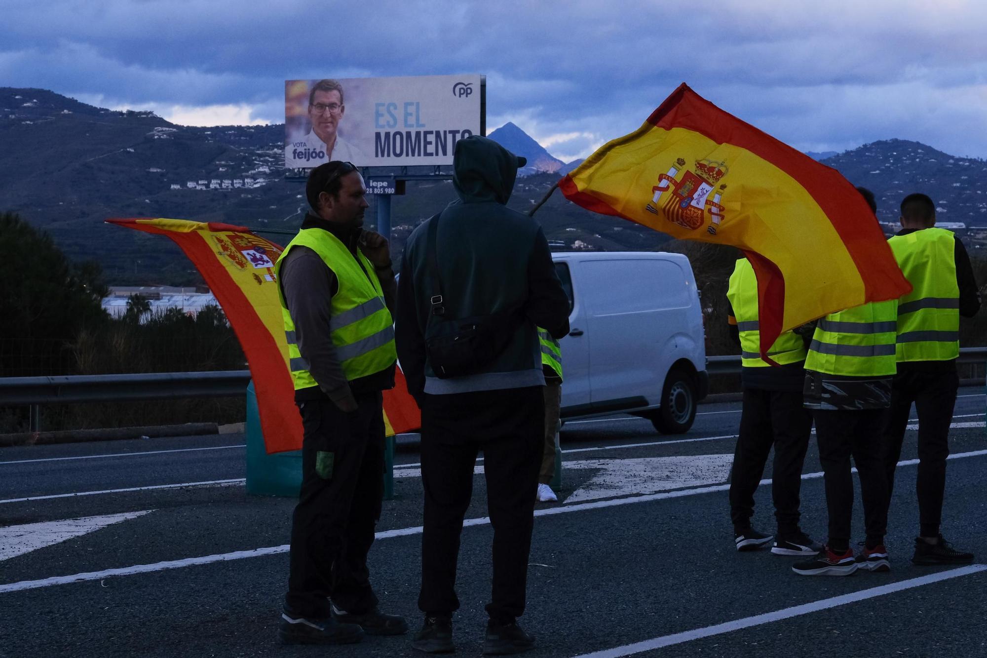 Cortes de carretera de los agricultores en la provincia de Málaga