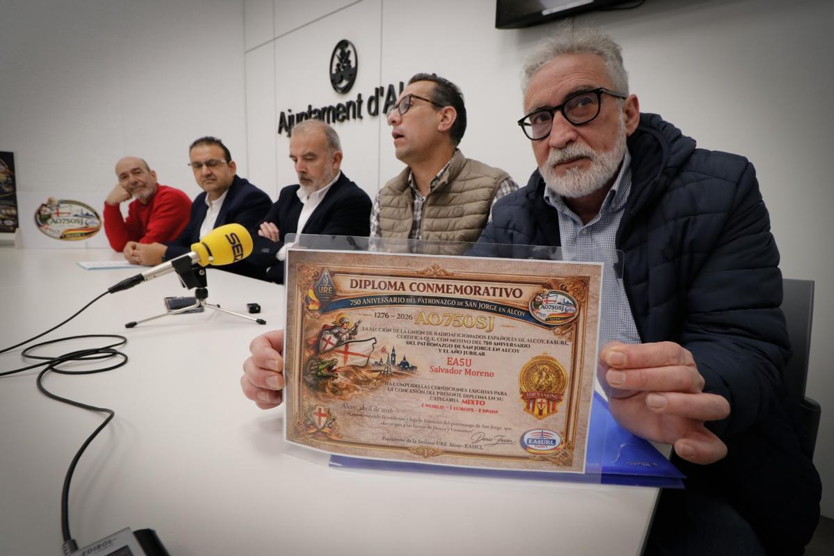 Un momento de la rueda de prensa