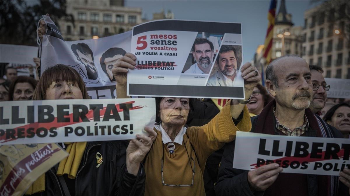 zentauroepp42540537 barcelona 16 03 2018   concentraci n independentista para re181015132814