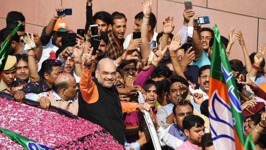 El primer ministro indio revalida víctoria con holgura, según los datos parciales