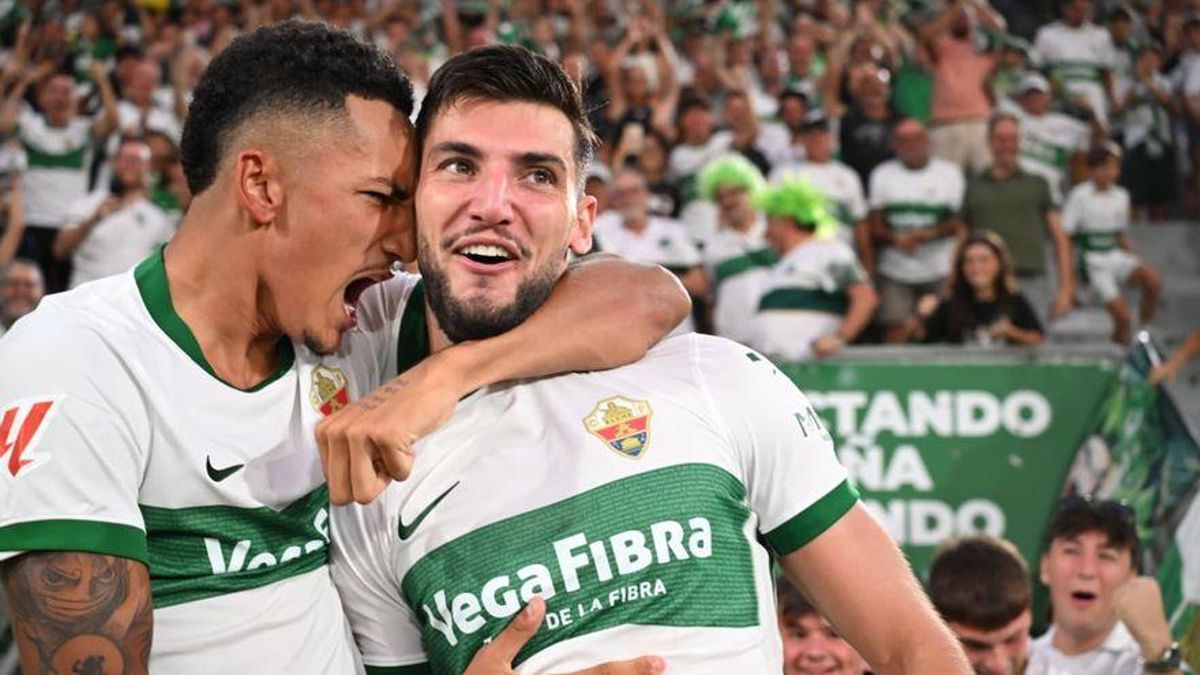Elche CF: El 1x1 en el Elche-Levante (2-0): Mendoza vuelve a brillar en la  primera victoria