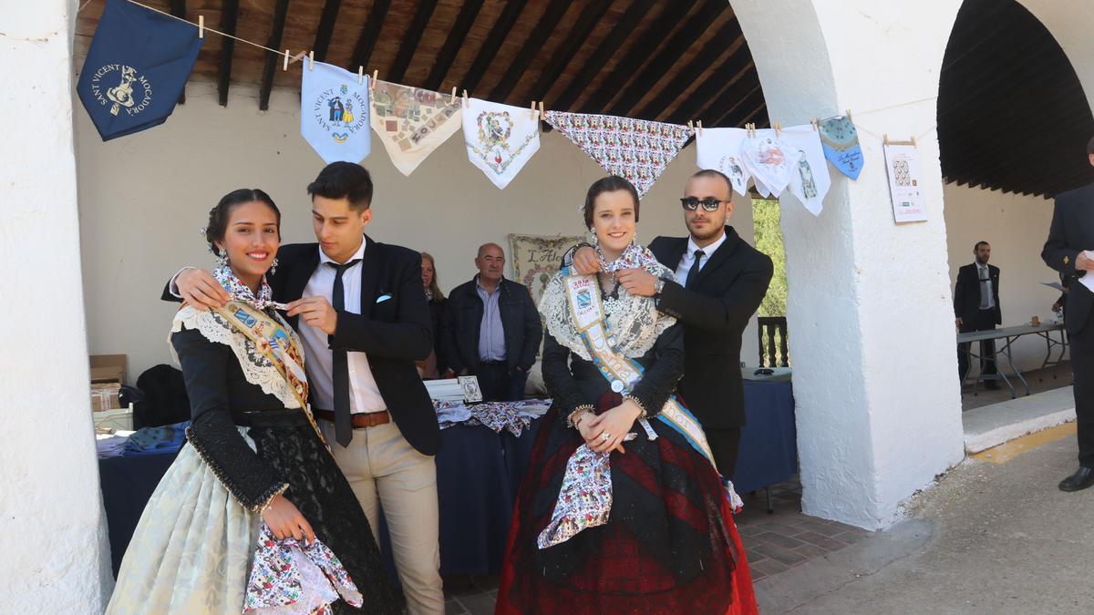 La ‘mocadorà’ es el acto más tradicional en la fiesta de Sant Vicent en l’Alcora.