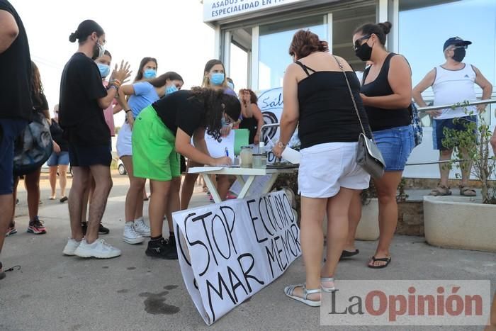 Protesta contra el estado del Mar Menor