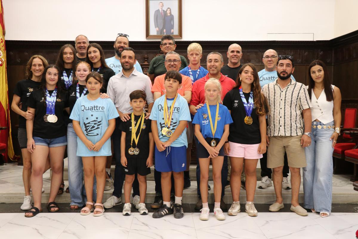 Acto de reconocimiento del ayuntamiento al club.