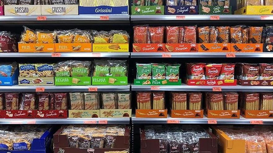 Imagen de lineales de Mercadona con variedades de rosquilletas