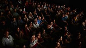 Espectadores en una función de ’Quant temps em queda?’, en el teatro Goya, el pasado agosto.