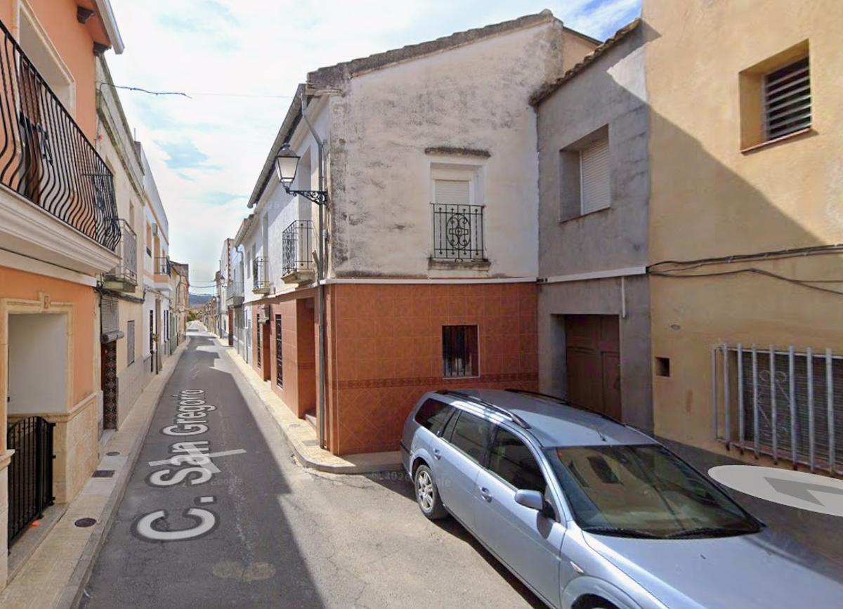 La calle San Gregorio de Bellús, donde se alquilan las viviendas de Bellús.