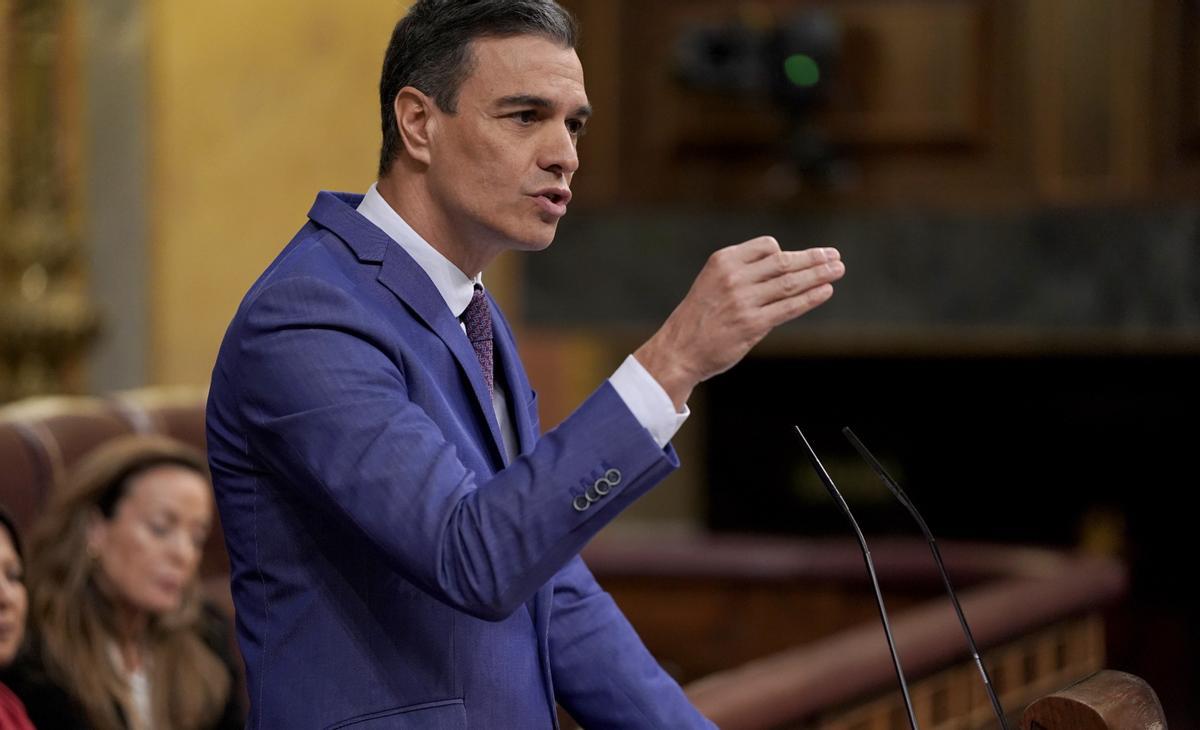 Pedro Sánchez, en el estrado del Congreso. José Luis Roca