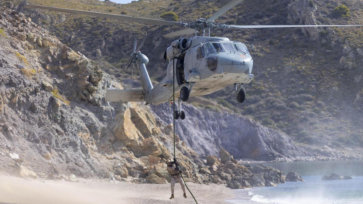 FOTOS: El Ejército de la OTAN se entrena en aguas de Cartagena