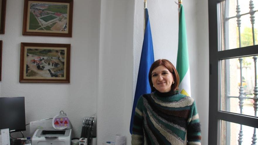 Isabel Molano Bermejo: «Soy feliz porque las niñas de Arroyo de la Luz  se plantean ser alcaldesas»