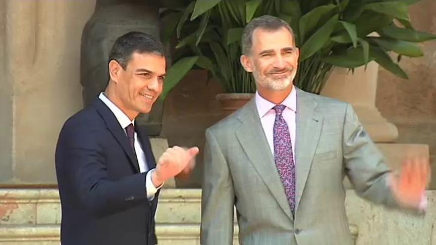 Primer despacho estival entre el Rey y Pedro Sánchez en Palma
