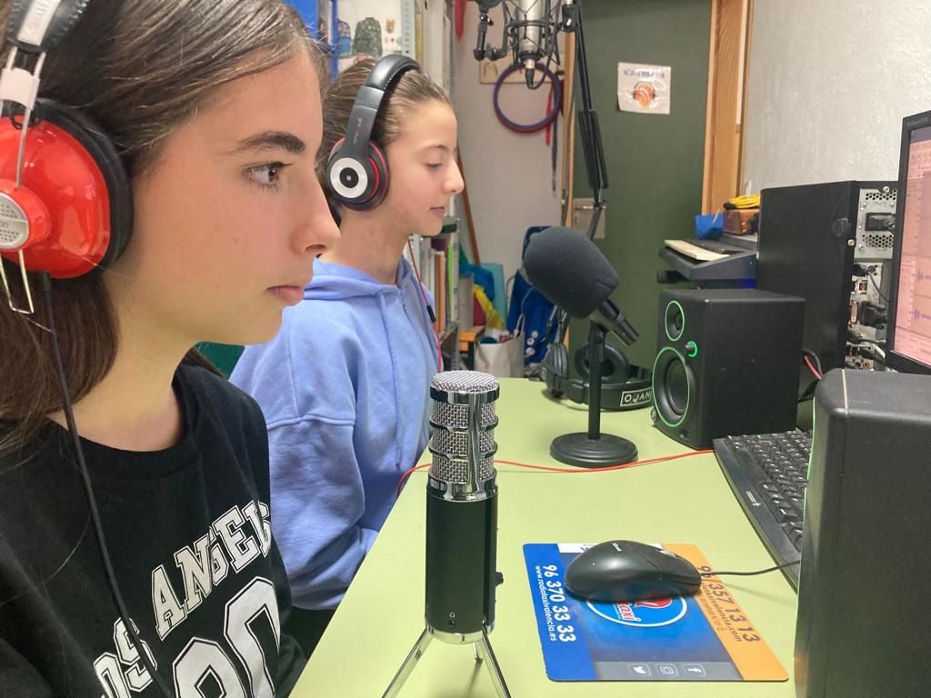 Ràdio escolar per a aprendre valencià
