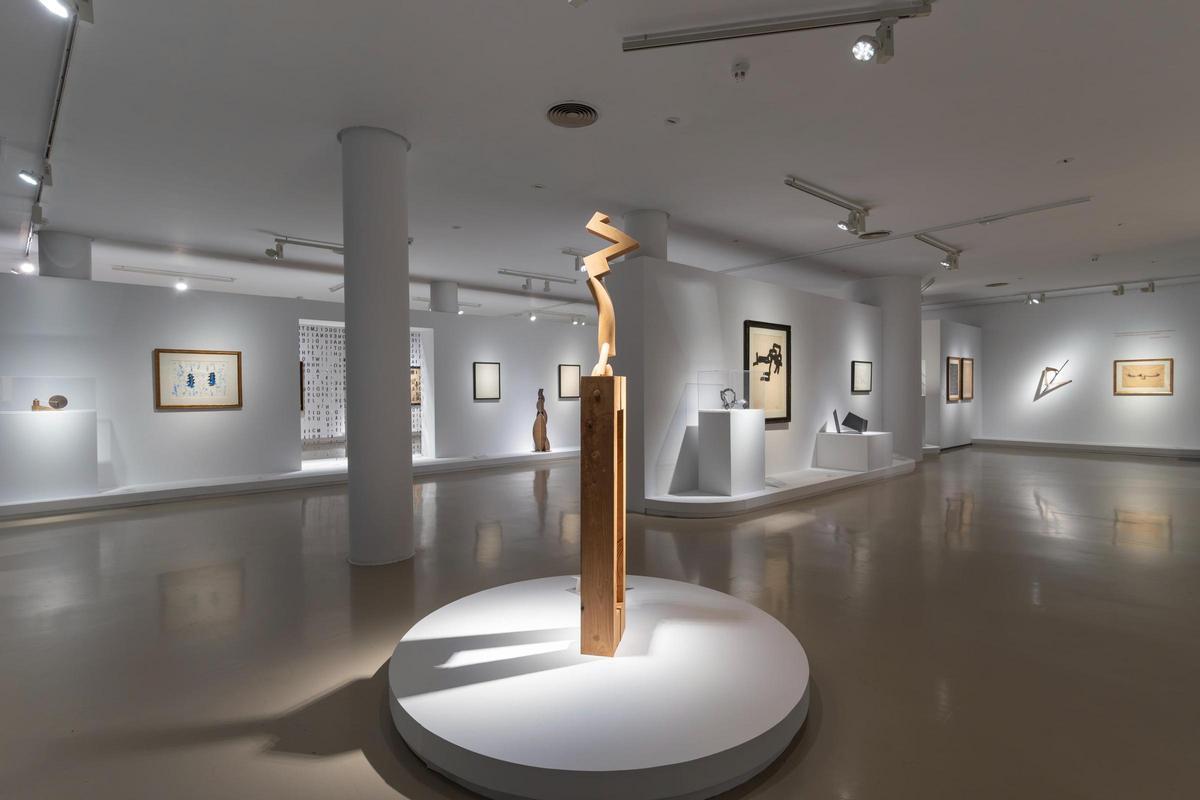 Salas 1 y 2 del Museo ICO con algunas de las obras Salas 1 y 2 del Museo ICO con algunas de las obras