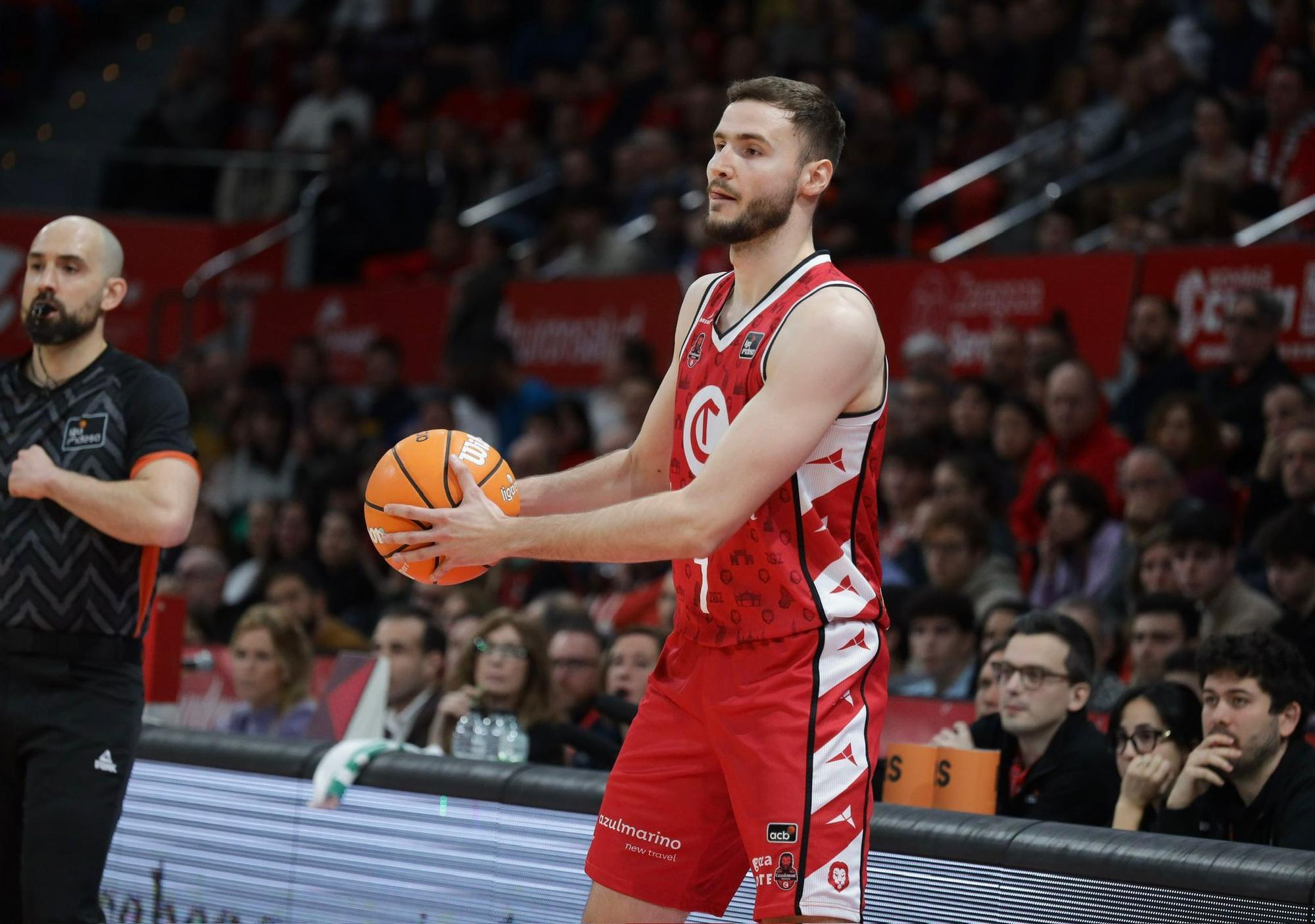 Así ha sido el partido entre el Casademont Zaragoza y el Girona