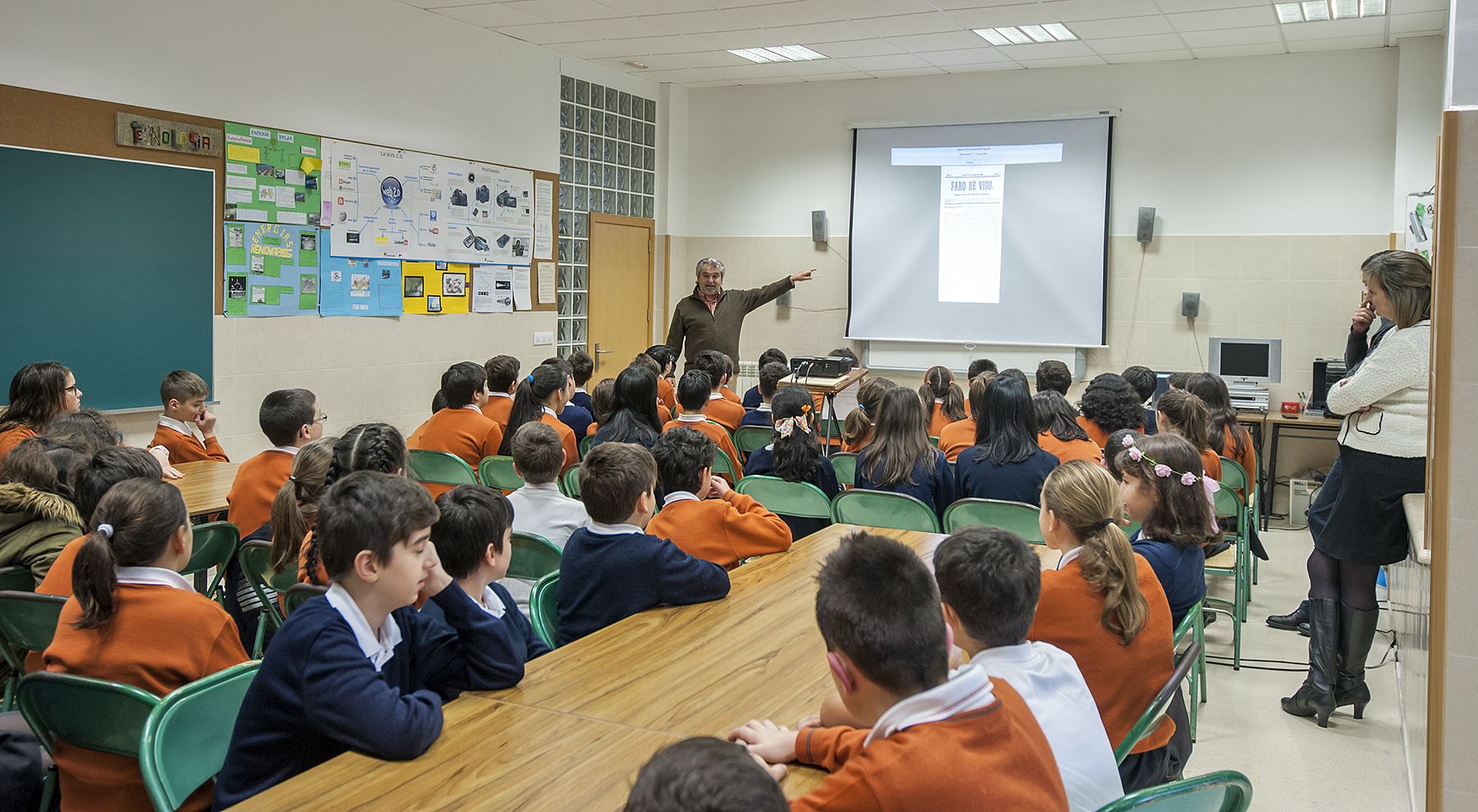 Visita a Faro de Vigo del CPR Plurilingüe Mariano el curso 2015-16