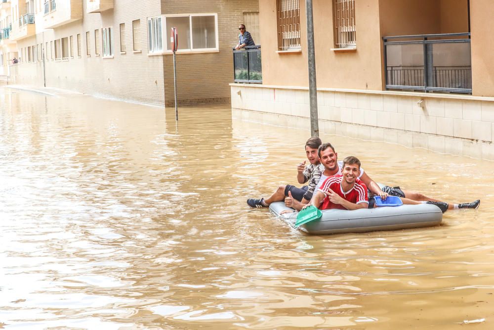 Comparativa entre los efectos de la riada de 1946 y la gota fría de 2019 en Orihuela.