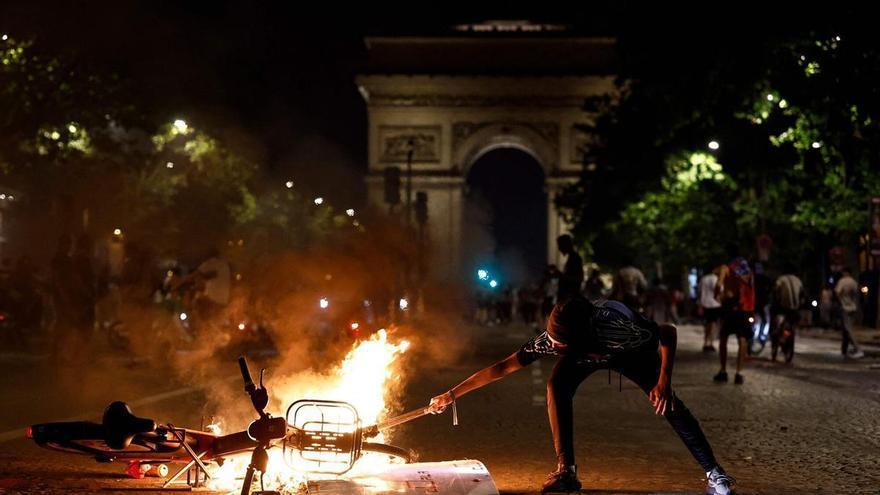 ¿Por qué arden las calles de Francia cuando hay celebraciones festivas como la de la Champions del PSG?