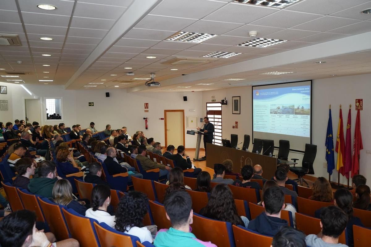 La jornada sobre biometano y territorio se celebró ayer en el salón de actos de la Facultad de Química (UMU).
