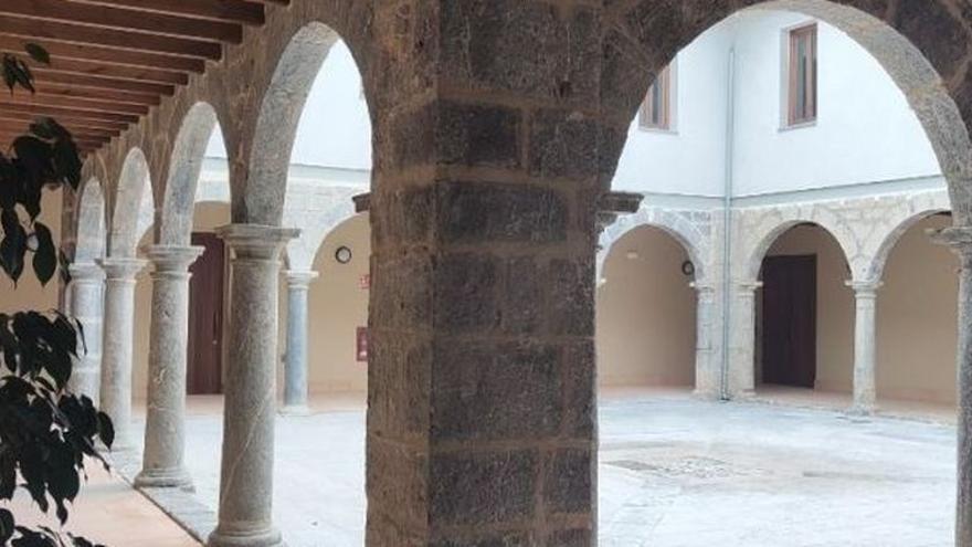 Una muestra recoge la historia del Convento de Mínimos de Viver