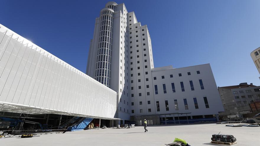 Un año y nueve meses de cárcel para cinco personas por agredir con muletas a otras cuatro en Vigo