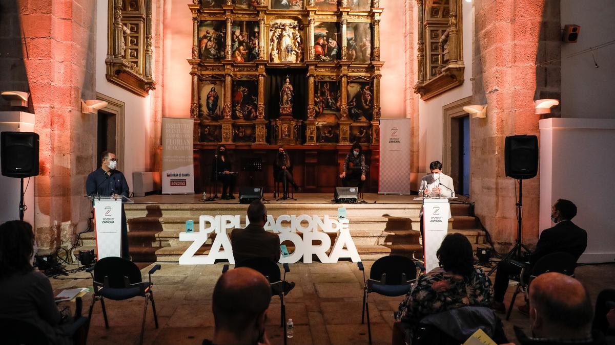 Presentación del libro de José María Paz Gago, en la Encarnación