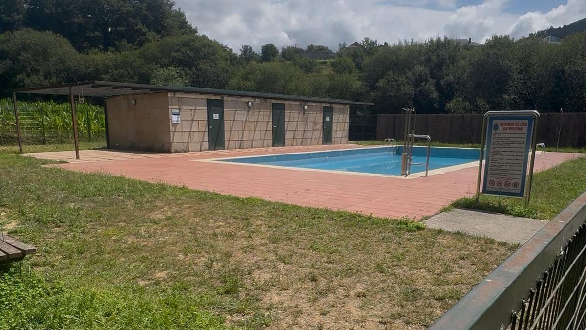 Piscina de Nespereira.