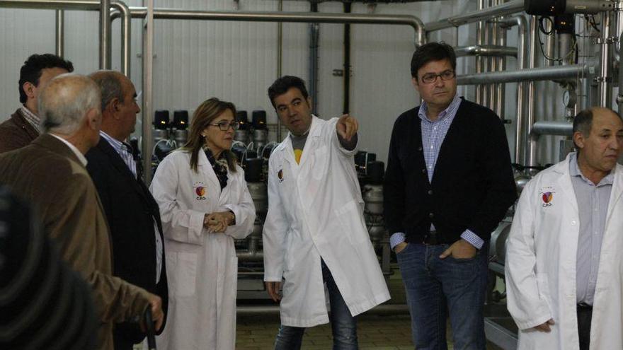 La presidenta de la Diputación, durante su visita a las instalaciones