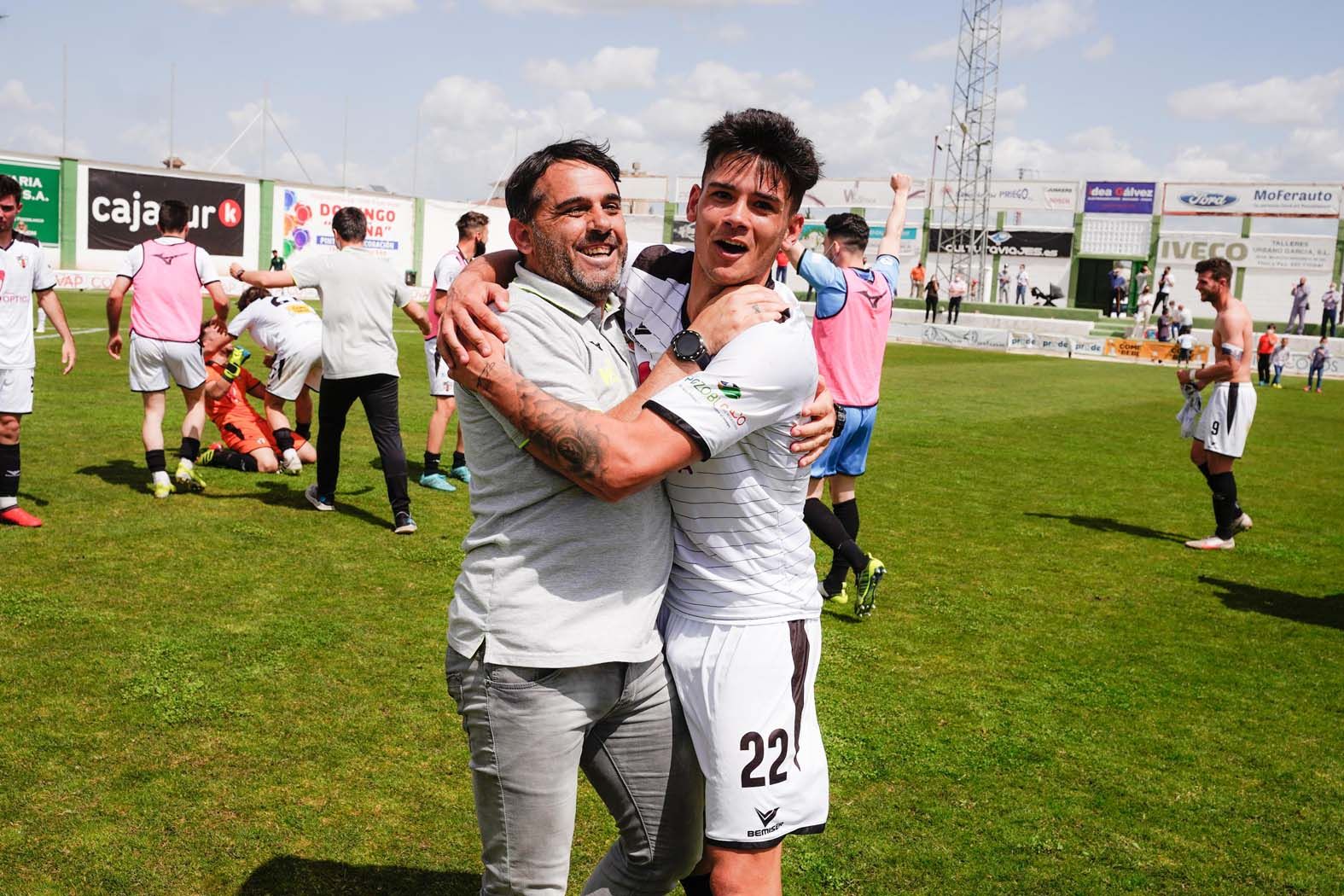 El triunfo del Pozobblanco ante el Córdoba B, en imágenes