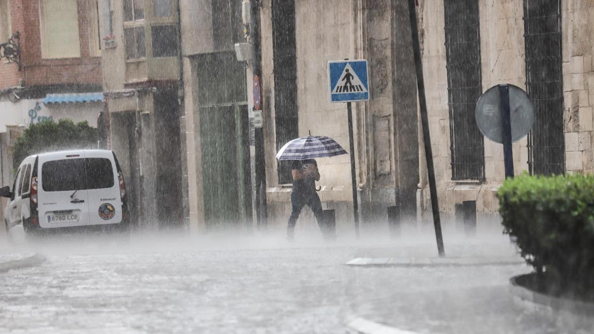 El tiempo en Alicante: riesgo de tormentas en el interior de l&#039;Alcoià y el Alto Vinalopó