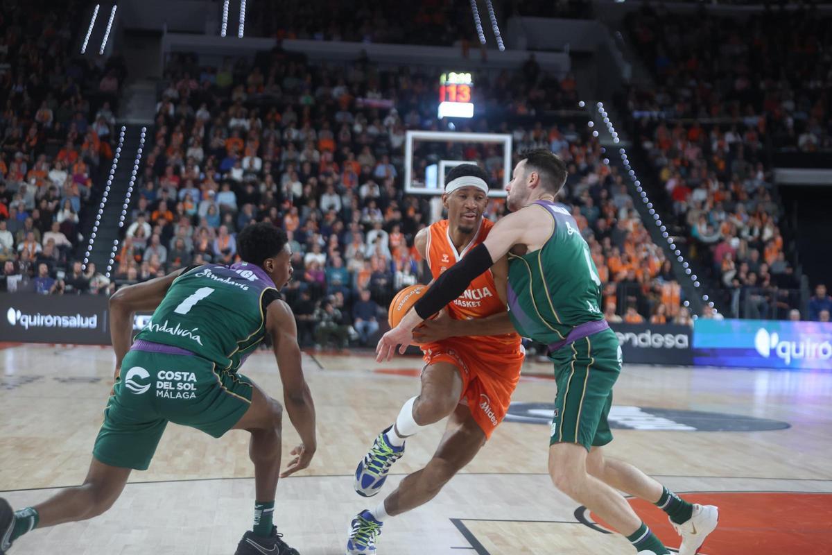 Kameron Taylor, en el partido ante su exquipo en el Roig Arena.