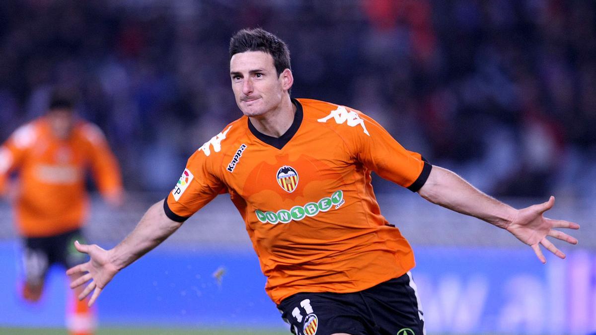 Aritz Aduriz - Valencia CF (2010-12)