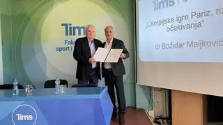 El exentrenador del Unicaja, Božidar Maljković, doctor honoris causa por la Facultad de Deporte y Psicología TIMS de Novi Sad