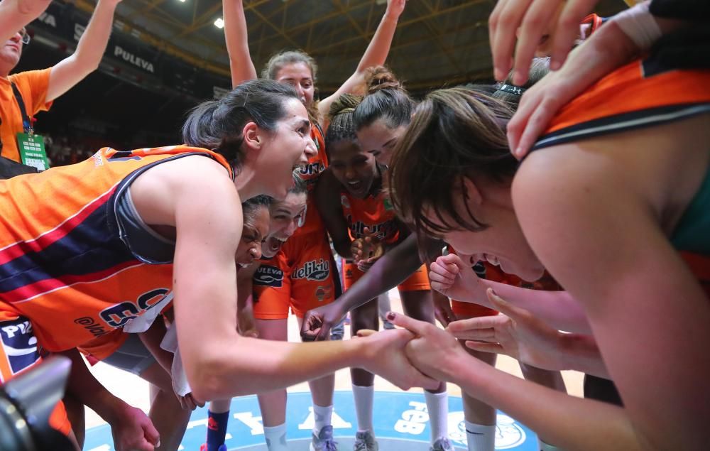 Celebraciones del Valencia Basket tras el pase a la semifinal