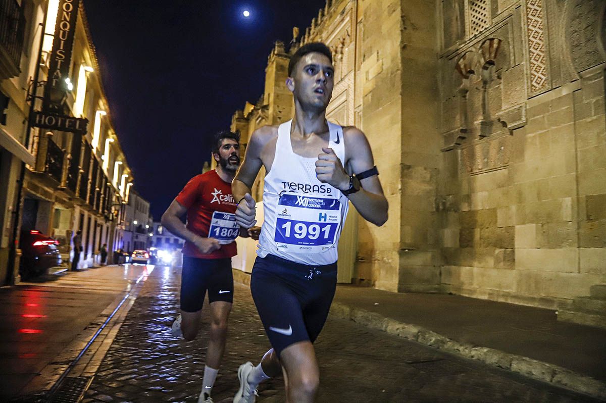 La carrera Nocturna Trotacalles, en imágenes