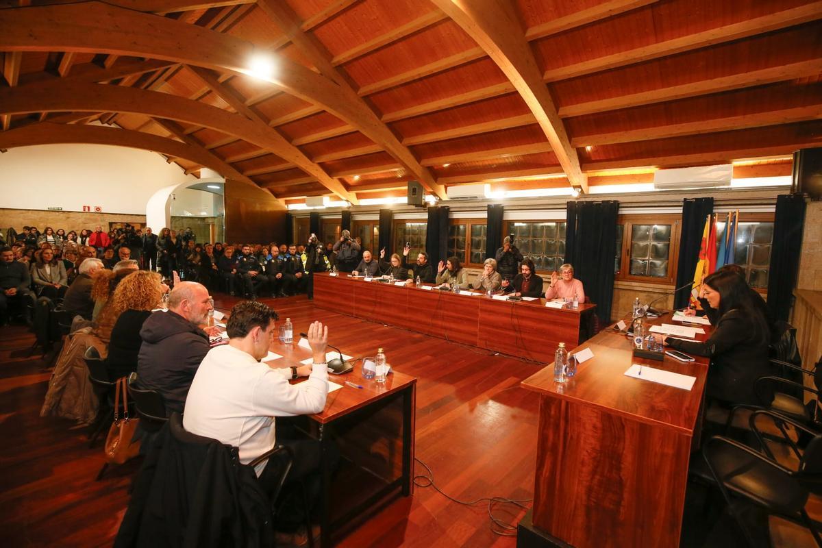 Pleno extraordinario en Mos.