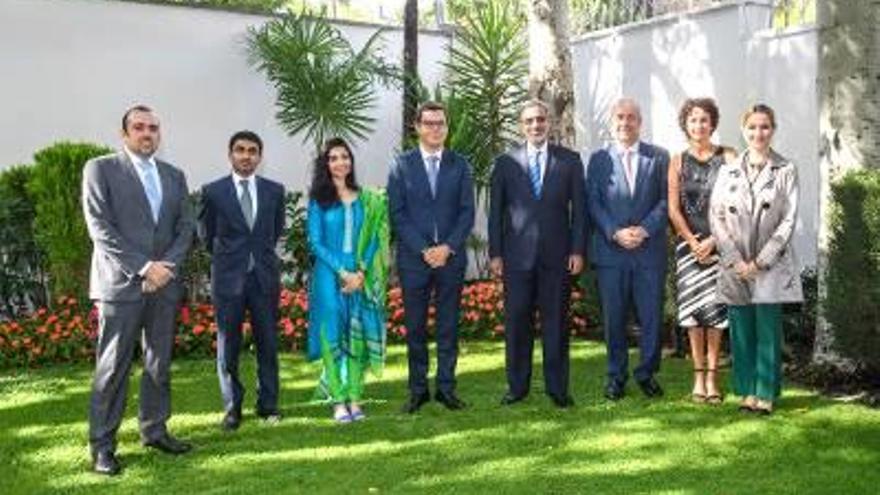 Durante la recepción entre los representantes canarios y de la Embajada de la India