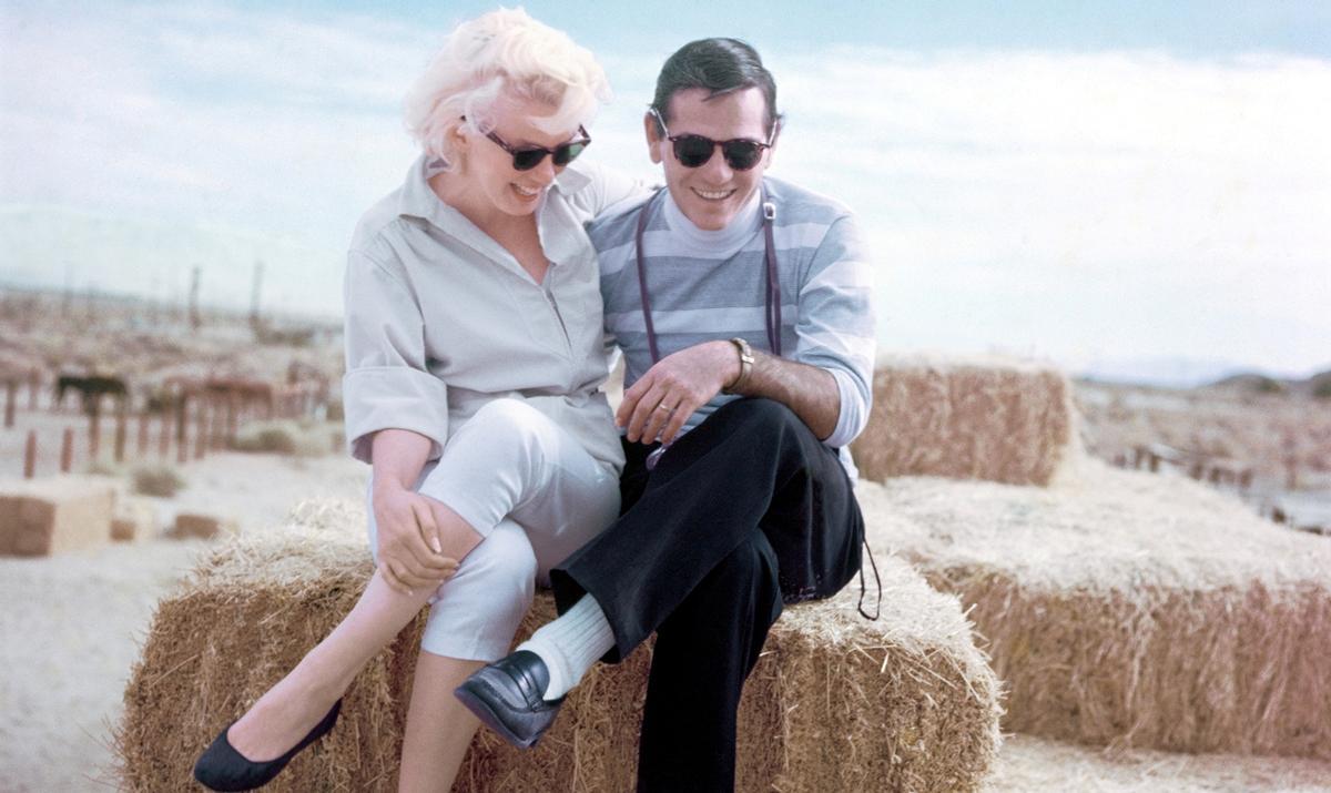 Marilyn, junto a su fotógrafo y amigo, en el rancho de Laurel Canyon.